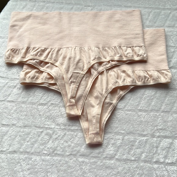 (2) Yummie Seamless Shaping High Waist Thong - Picture 11 of 11